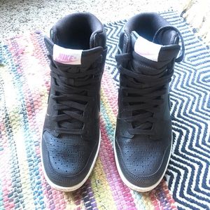 Nike sky hi dunks